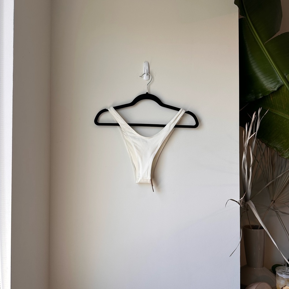 NWT SKIMS Swim Micro Tanga Bikini Bottoms in Marble size Large